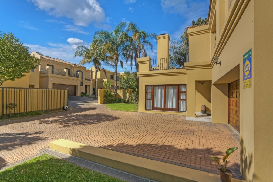 3 Bedroom Property for Sale in Carlswald Gauteng