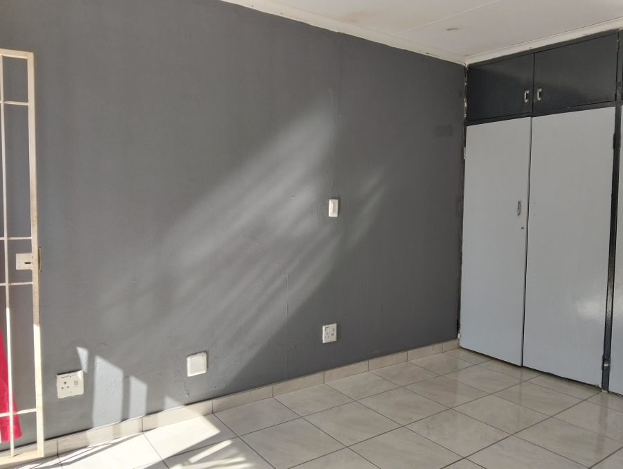 To Let 3 Bedroom Property for Rent in Windsor West Gauteng