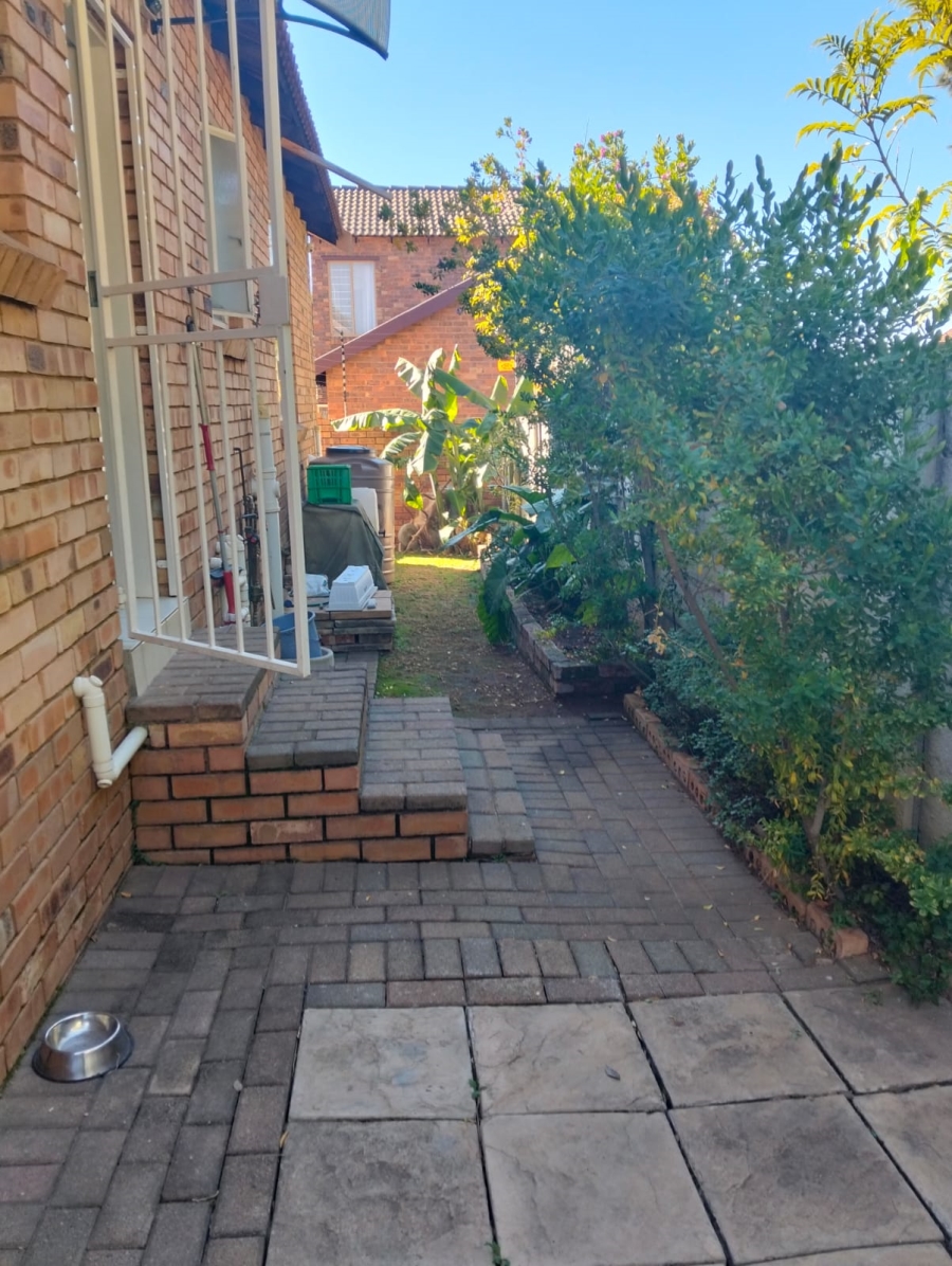 3 Bedroom Property for Sale in Sundowner Gauteng