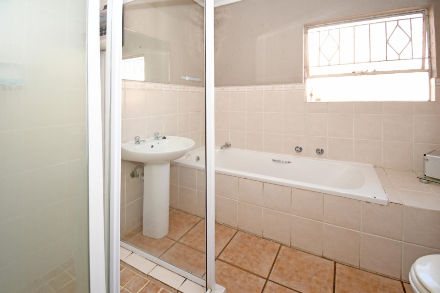 3 Bedroom Property for Sale in Buccleuch Gauteng