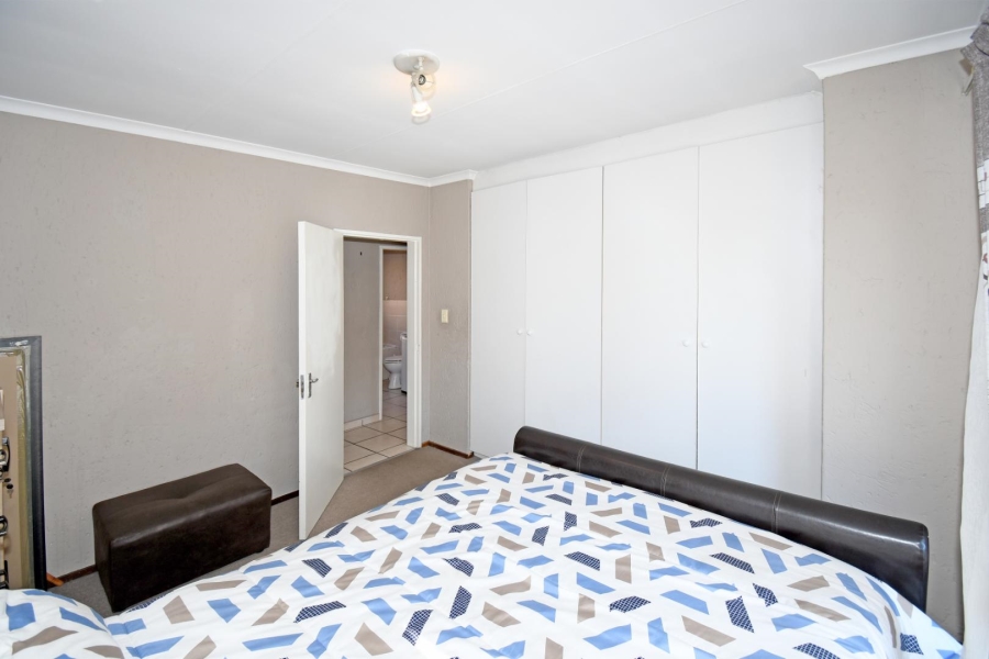 3 Bedroom Property for Sale in Buccleuch Gauteng