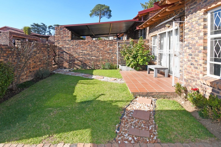 3 Bedroom Property for Sale in Buccleuch Gauteng