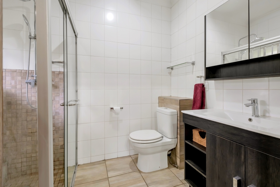 To Let 3 Bedroom Property for Rent in Bryanston East Gauteng