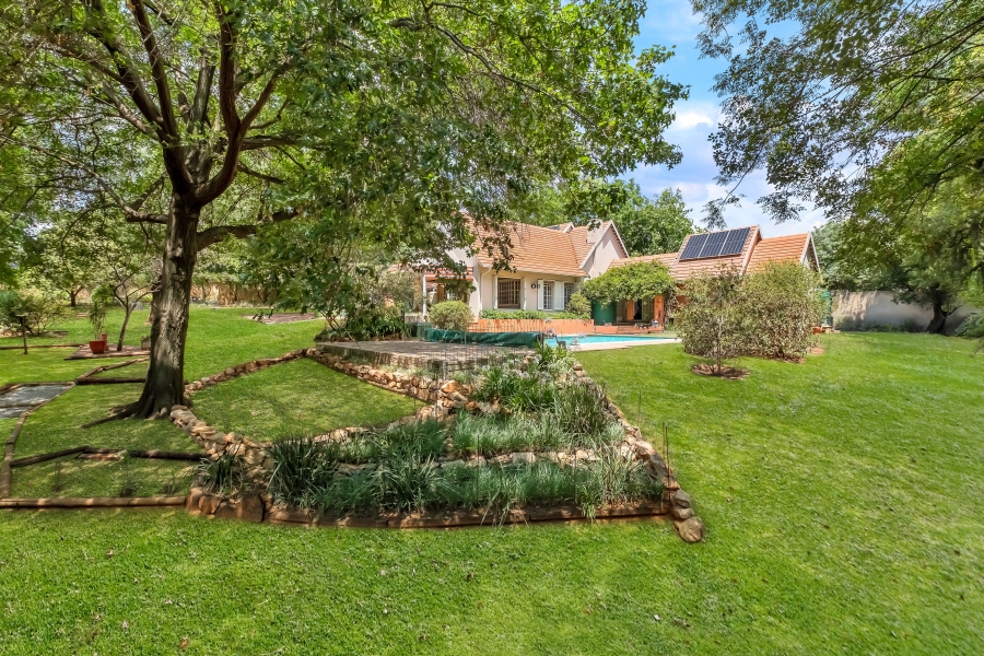 To Let 3 Bedroom Property for Rent in Bryanston East Gauteng