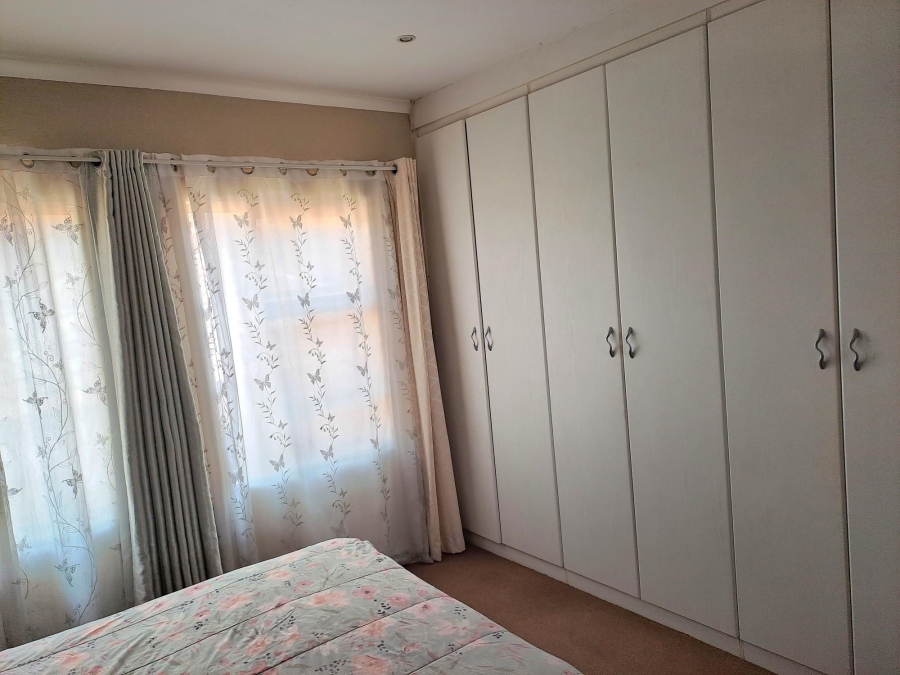 3 Bedroom Property for Sale in Chancliff Ridge Gauteng