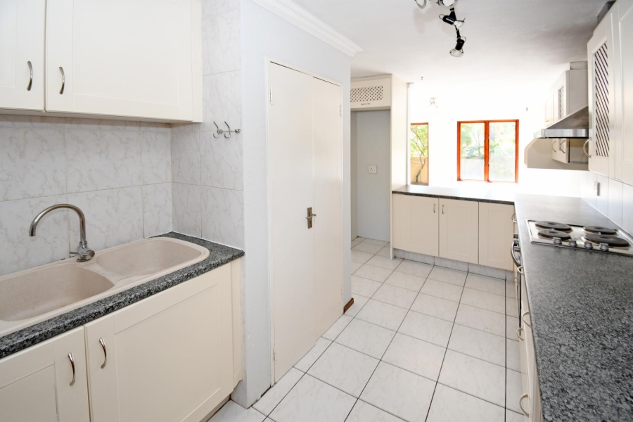 3 Bedroom Property for Sale in Barbeque Downs Gauteng