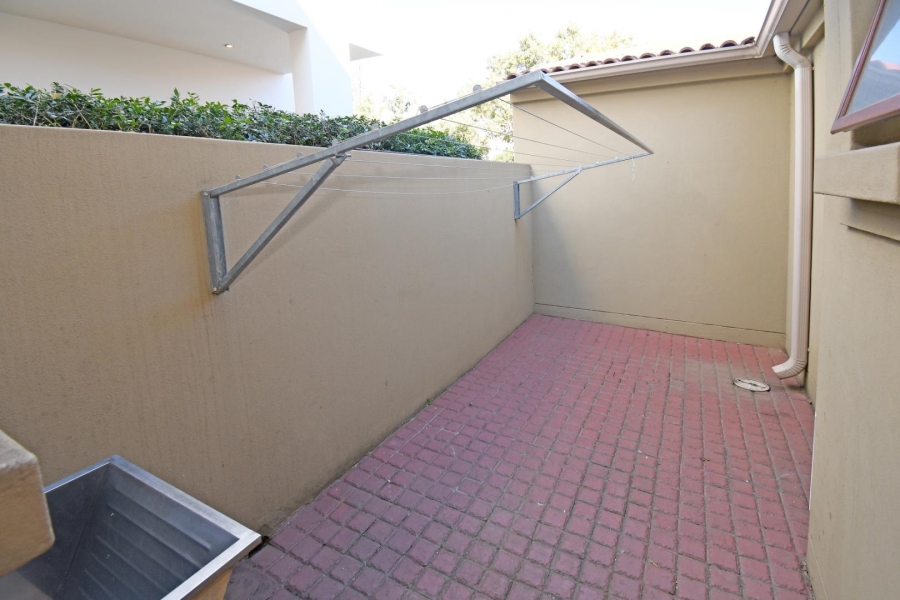 3 Bedroom Property for Sale in Barbeque Downs Gauteng