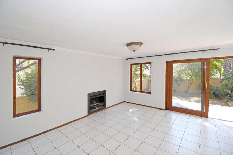 3 Bedroom Property for Sale in Barbeque Downs Gauteng