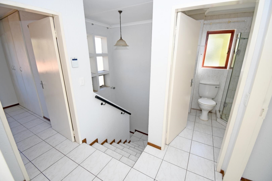 3 Bedroom Property for Sale in Barbeque Downs Gauteng