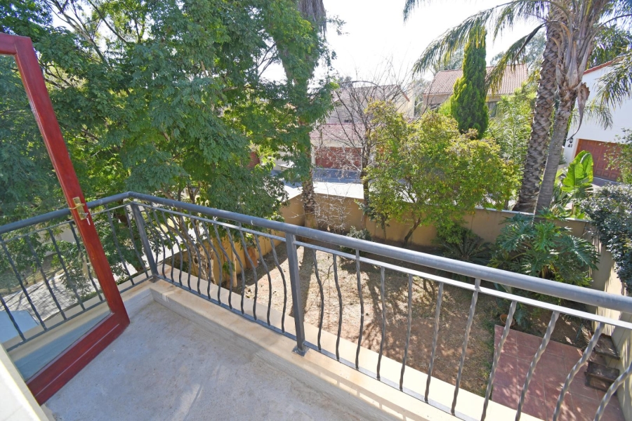 3 Bedroom Property for Sale in Barbeque Downs Gauteng