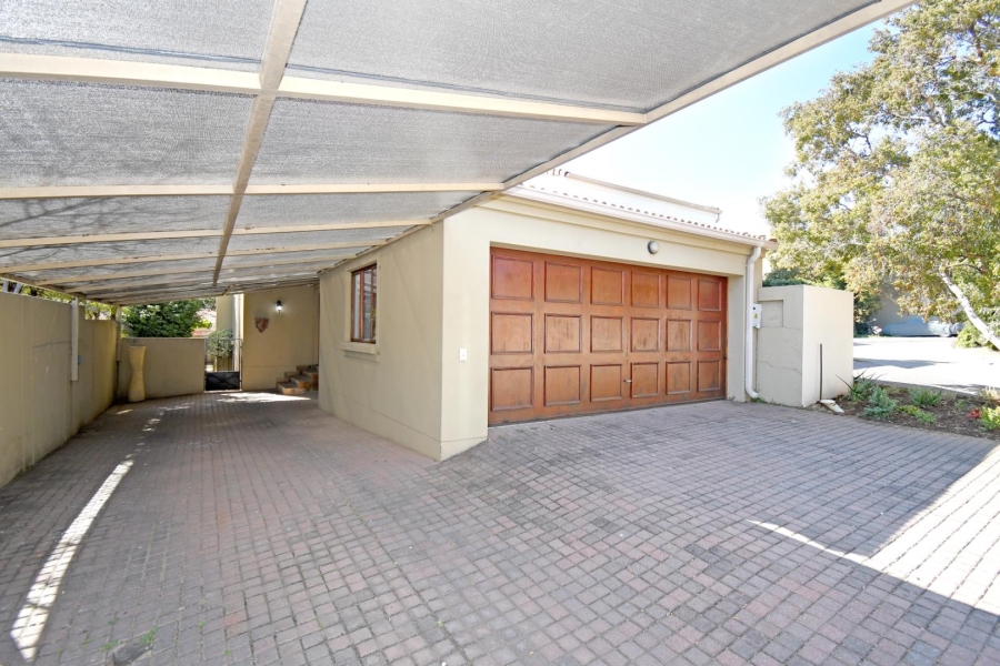 3 Bedroom Property for Sale in Barbeque Downs Gauteng