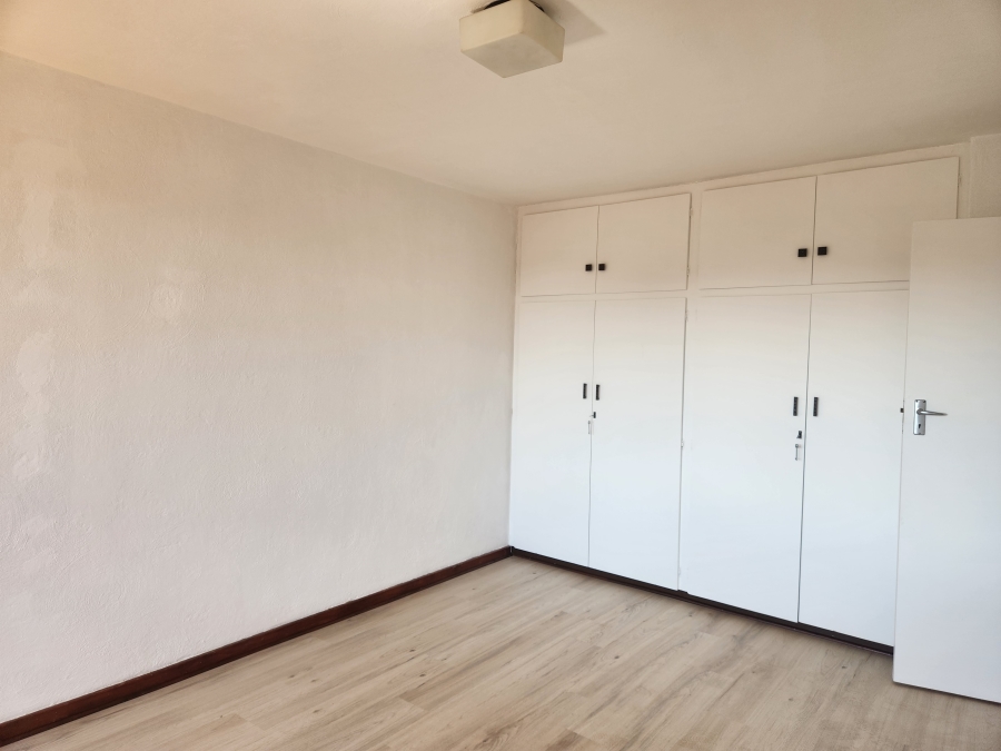 To Let 3 Bedroom Property for Rent in Fairland Gauteng