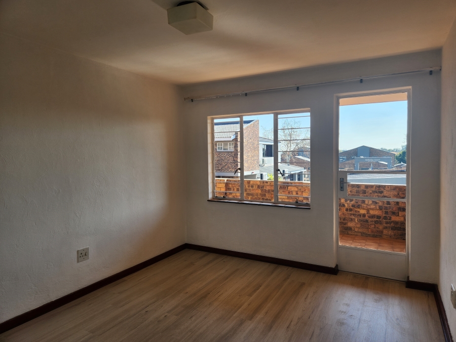 To Let 3 Bedroom Property for Rent in Fairland Gauteng