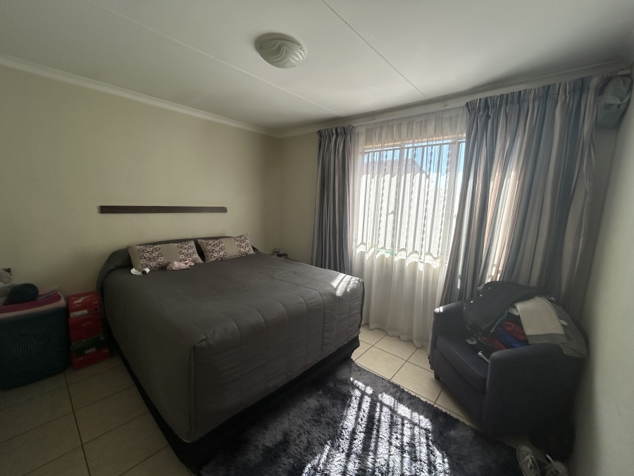 2 Bedroom Property for Sale in Crystal Park Gauteng