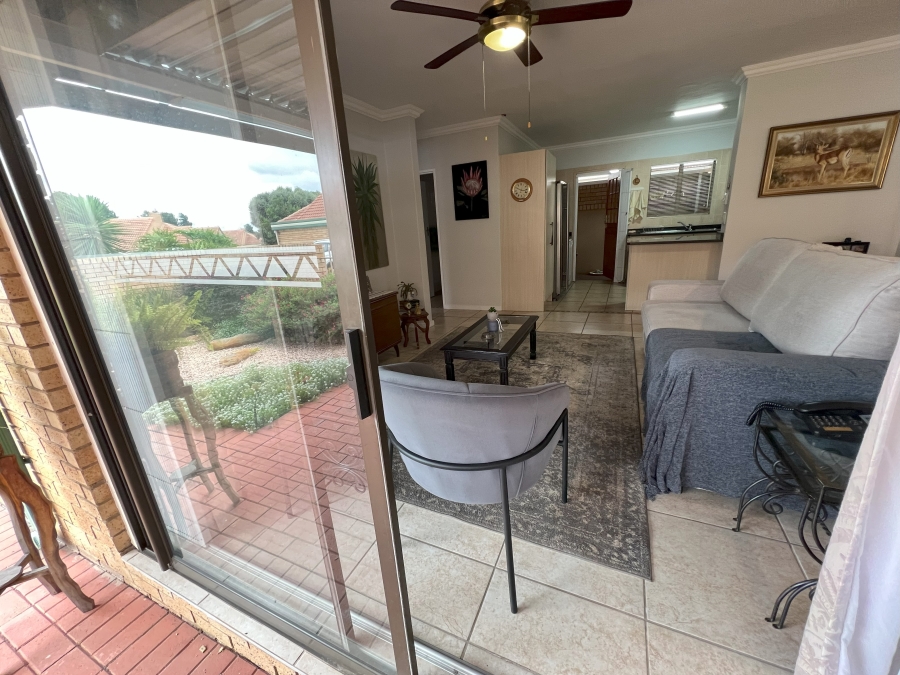 2 Bedroom Property for Sale in Equestria Gauteng