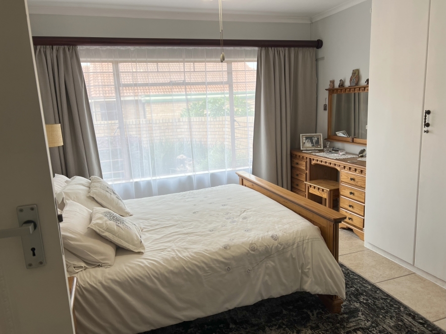 2 Bedroom Property for Sale in Equestria Gauteng