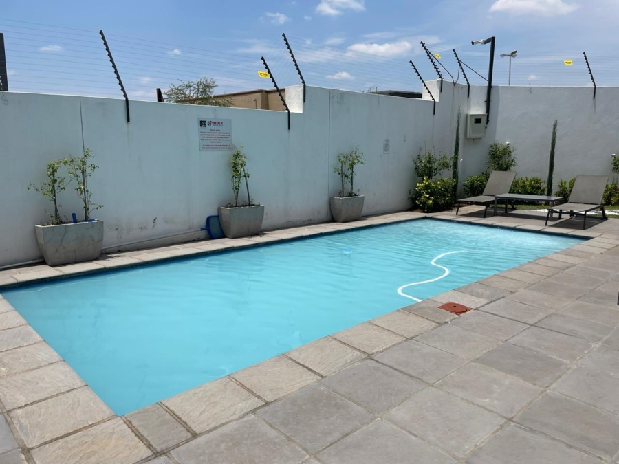 To Let 2 Bedroom Property for Rent in Carlswald Gauteng