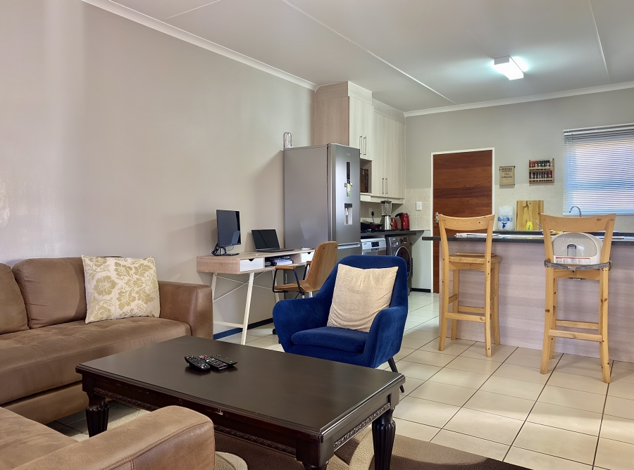 2 Bedroom Property for Sale in Kimbult A H Gauteng