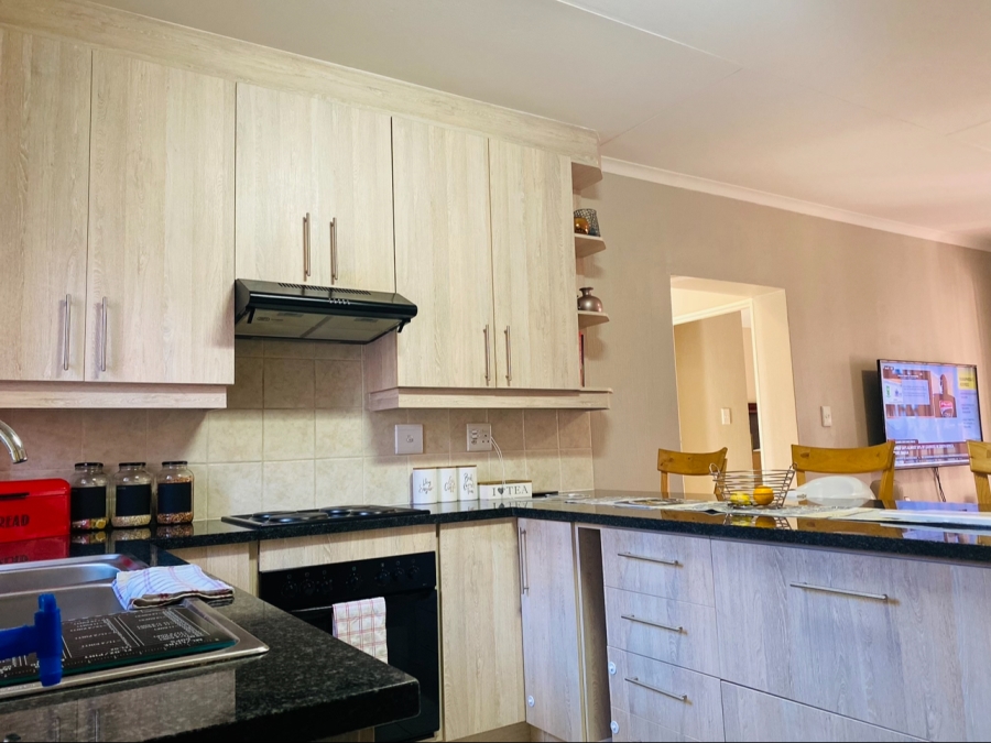 2 Bedroom Property for Sale in Kimbult A H Gauteng