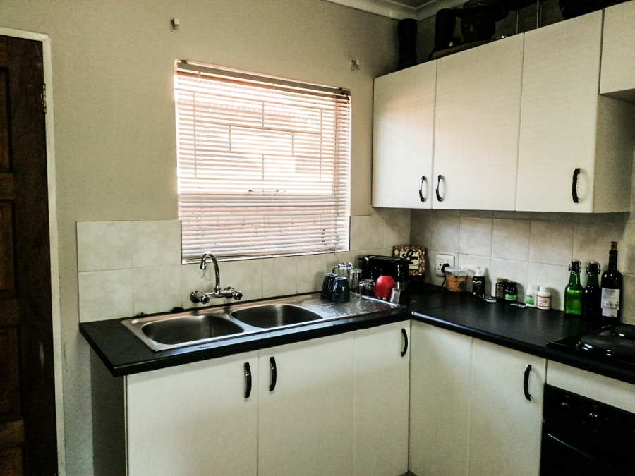 To Let 2 Bedroom Property for Rent in Honeydew Manor Gauteng