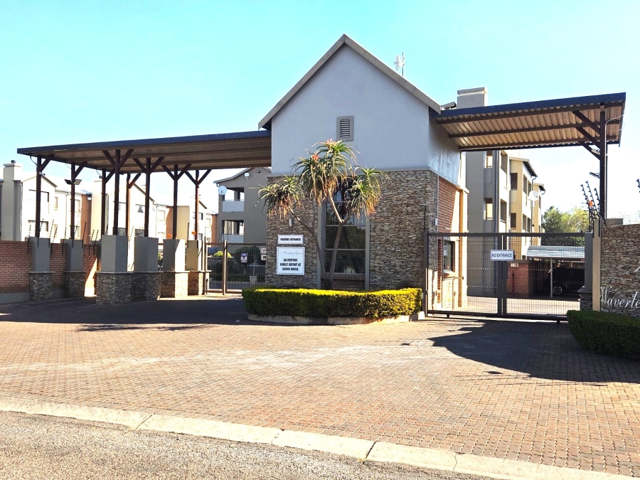 To Let 2 Bedroom Property for Rent in Moregloed Gauteng