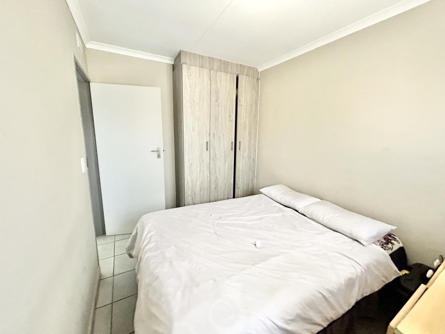 2 Bedroom Property for Sale in Heuweloord Gauteng