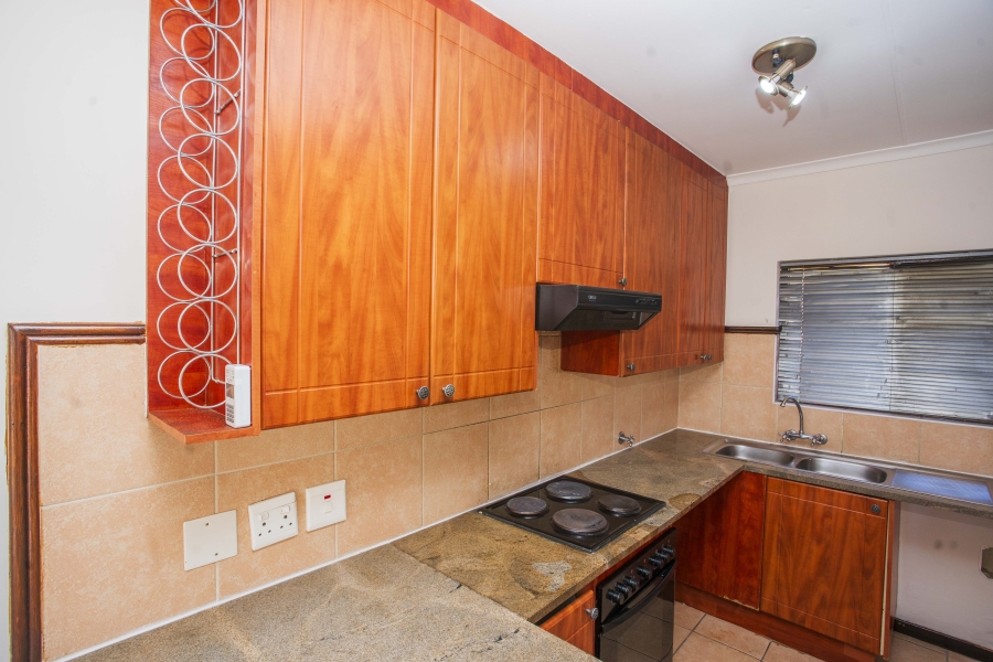 2 Bedroom Property for Sale in Noordwyk Gauteng