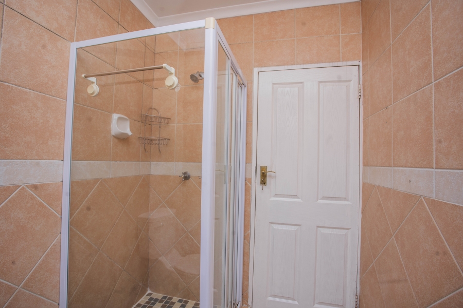 2 Bedroom Property for Sale in Noordwyk Gauteng