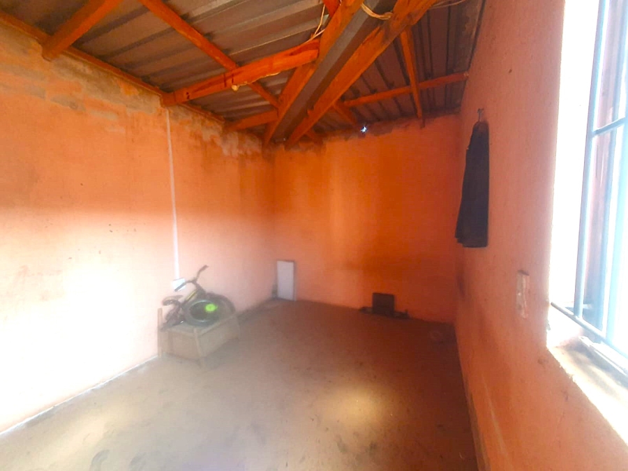 1 Bedroom Property for Sale in Bram Fischerville Gauteng
