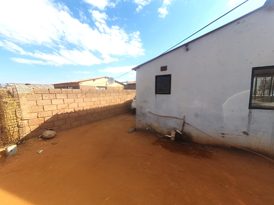 1 Bedroom Property for Sale in Bram Fischerville Gauteng