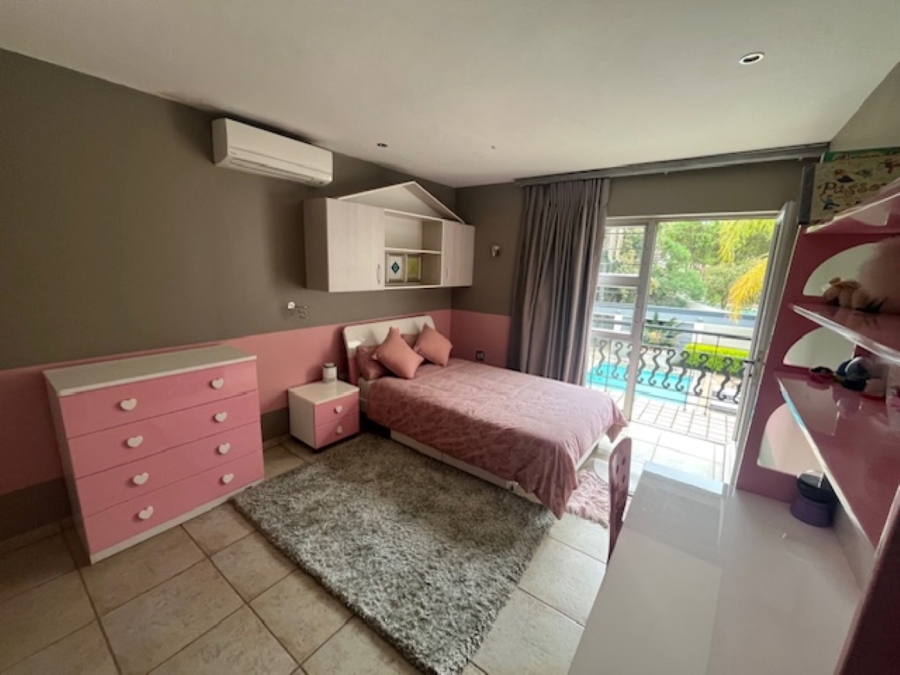 5 Bedroom Property for Sale in Waterkloof Ridge Gauteng