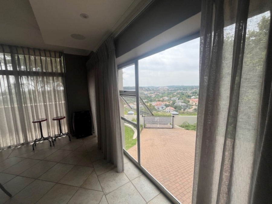 5 Bedroom Property for Sale in Waterkloof Ridge Gauteng