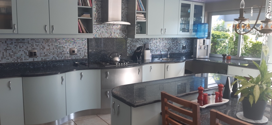 To Let 5 Bedroom Property for Rent in Waterkloof Ridge Gauteng