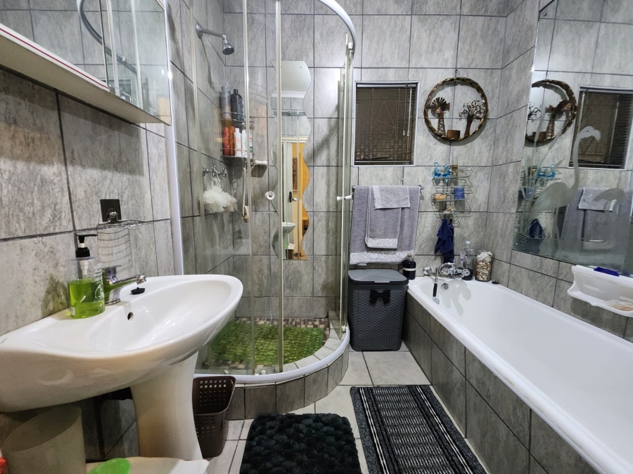 3 Bedroom Property for Sale in Vereeniging Gauteng