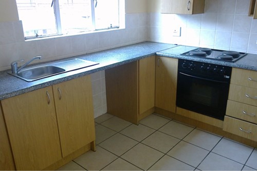 To Let 2 Bedroom Property for Rent in Meredale Gauteng