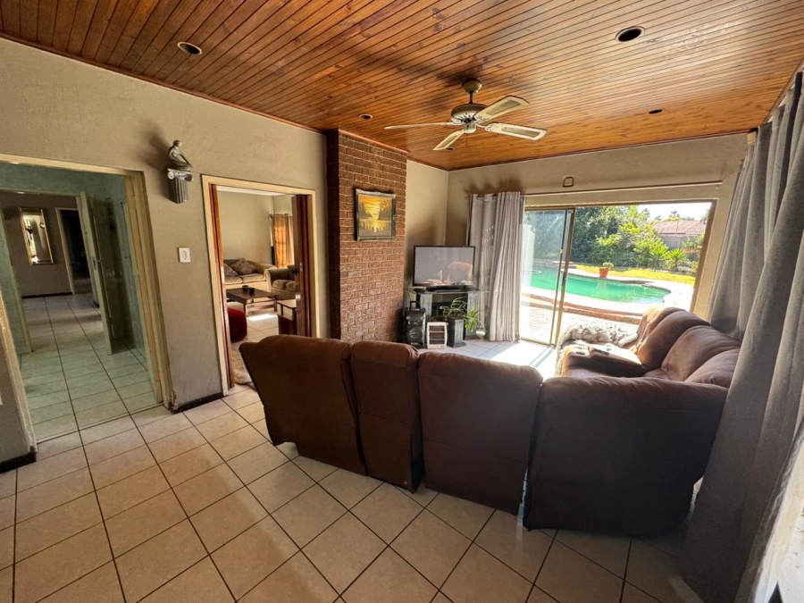 3 Bedroom Property for Sale in Freeway Park Gauteng