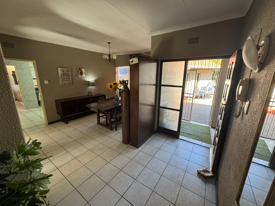 3 Bedroom Property for Sale in Freeway Park Gauteng
