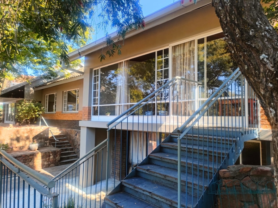 4 Bedroom Property for Sale in Val de Grace Gauteng