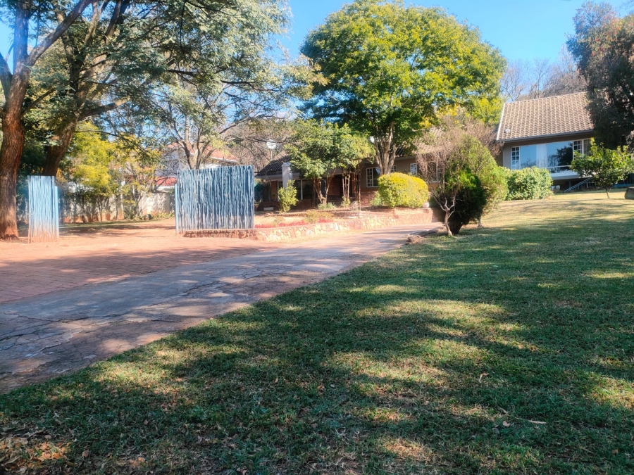 4 Bedroom Property for Sale in Val de Grace Gauteng