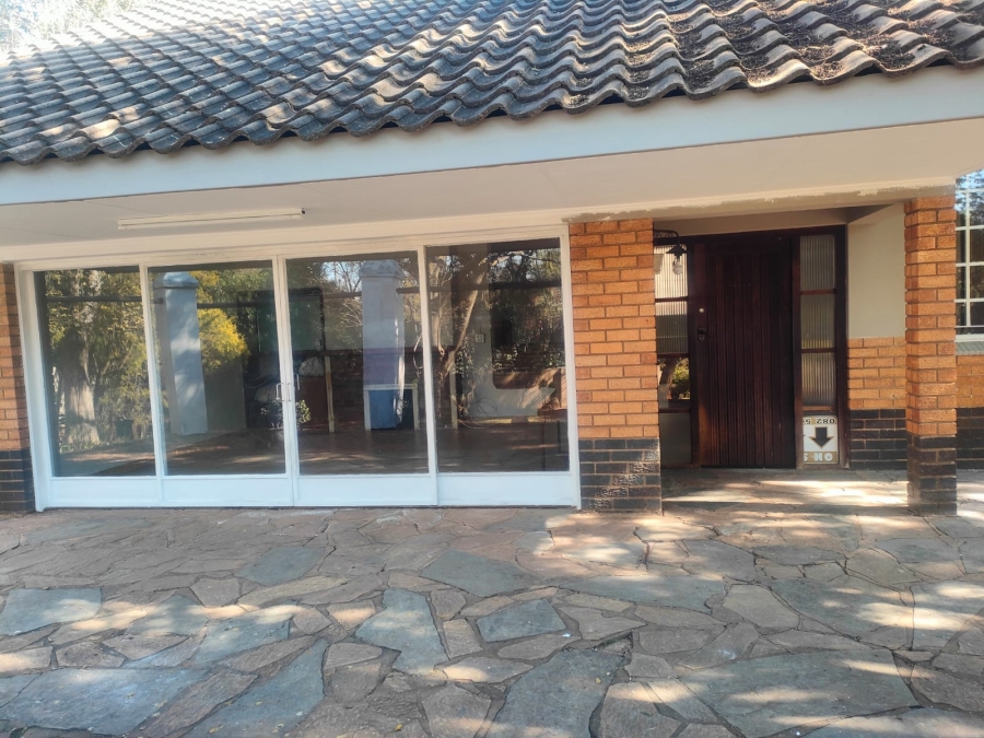 4 Bedroom Property for Sale in Val de Grace Gauteng