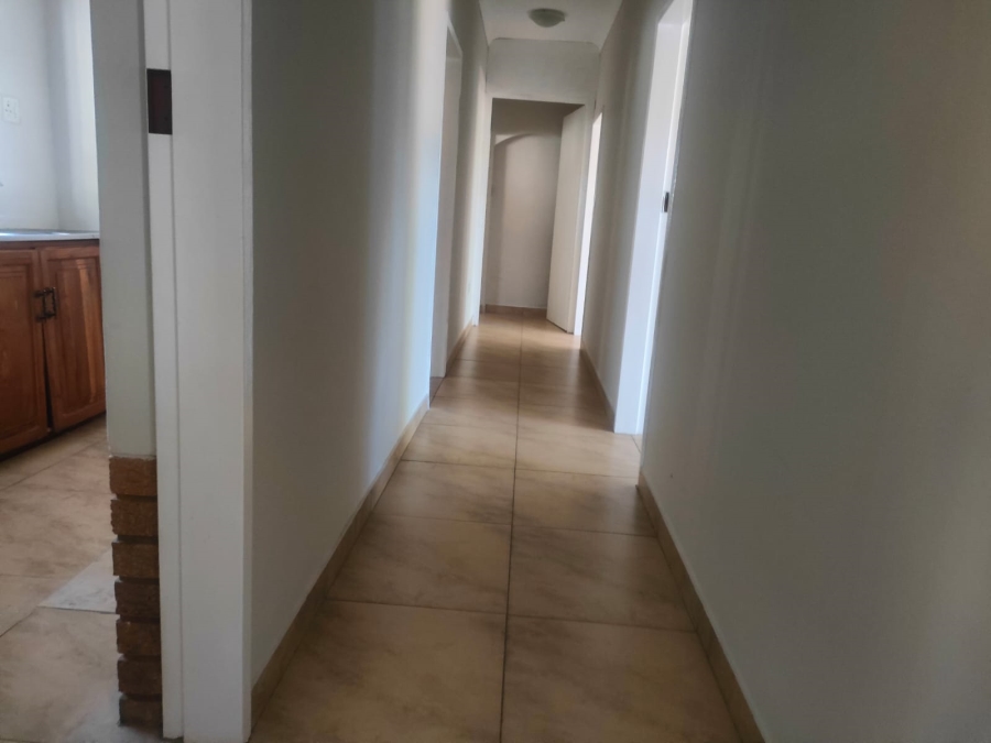 4 Bedroom Property for Sale in Val de Grace Gauteng