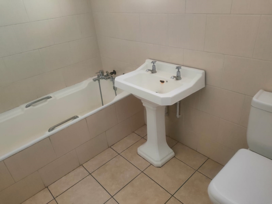 4 Bedroom Property for Sale in Val de Grace Gauteng