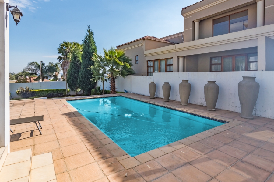 4 Bedroom Property for Sale in Ruimsig Country Estate Gauteng
