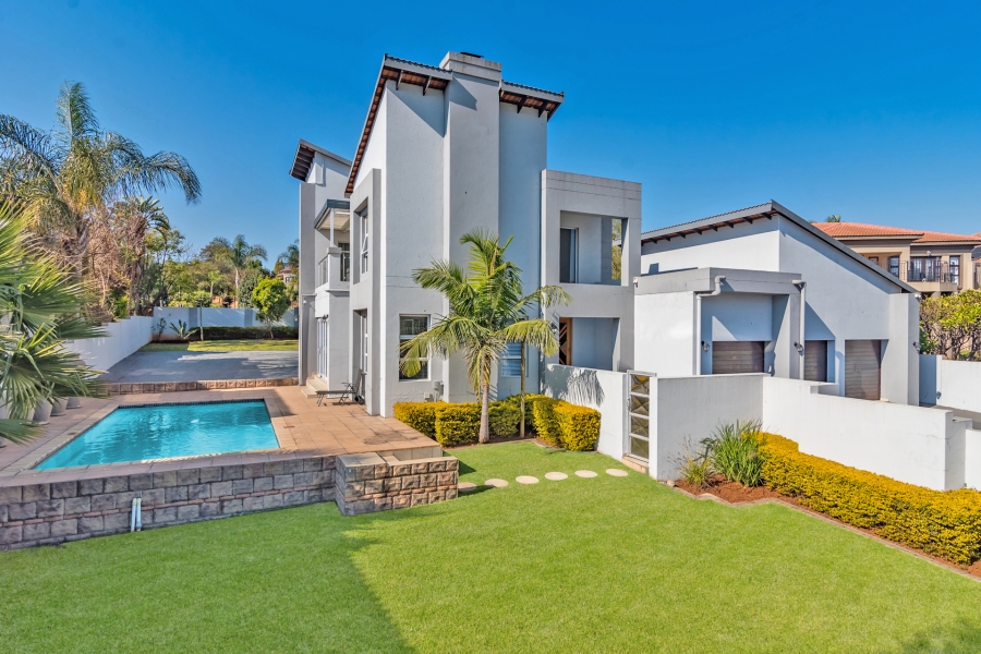 4 Bedroom Property for Sale in Ruimsig Country Estate Gauteng
