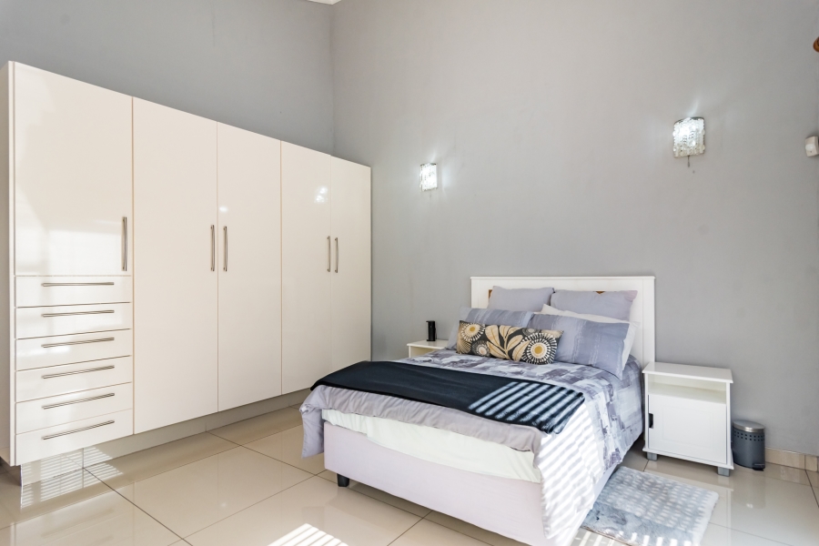 4 Bedroom Property for Sale in Ruimsig Country Estate Gauteng