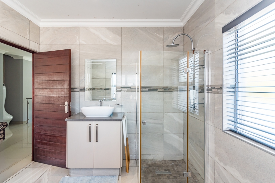 4 Bedroom Property for Sale in Ruimsig Country Estate Gauteng