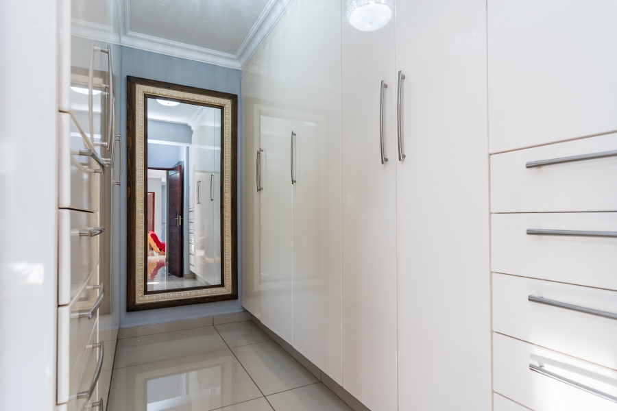 4 Bedroom Property for Sale in Ruimsig Country Estate Gauteng