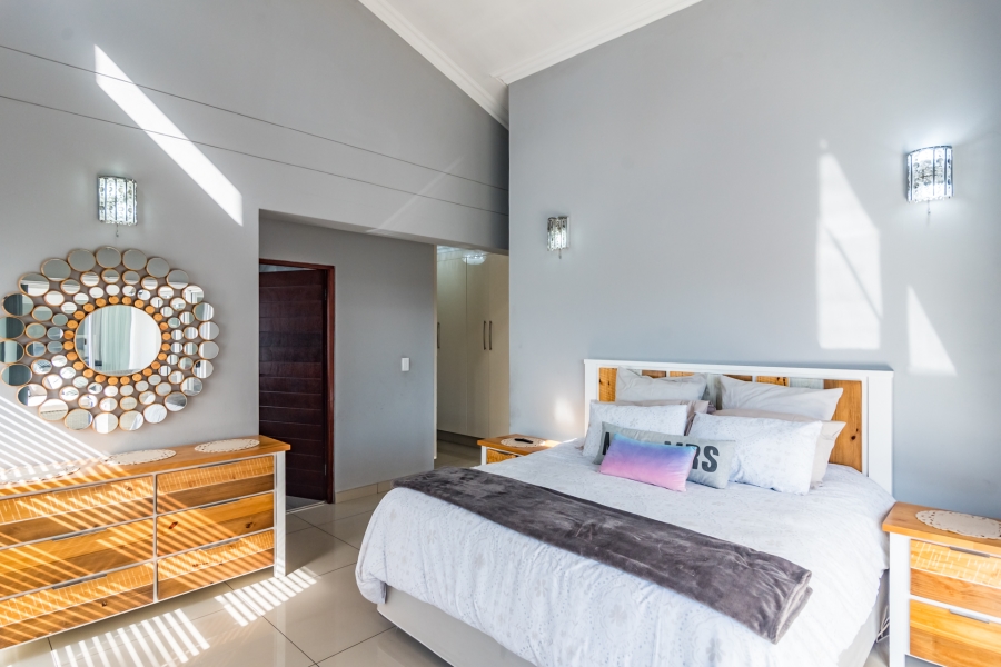 4 Bedroom Property for Sale in Ruimsig Country Estate Gauteng