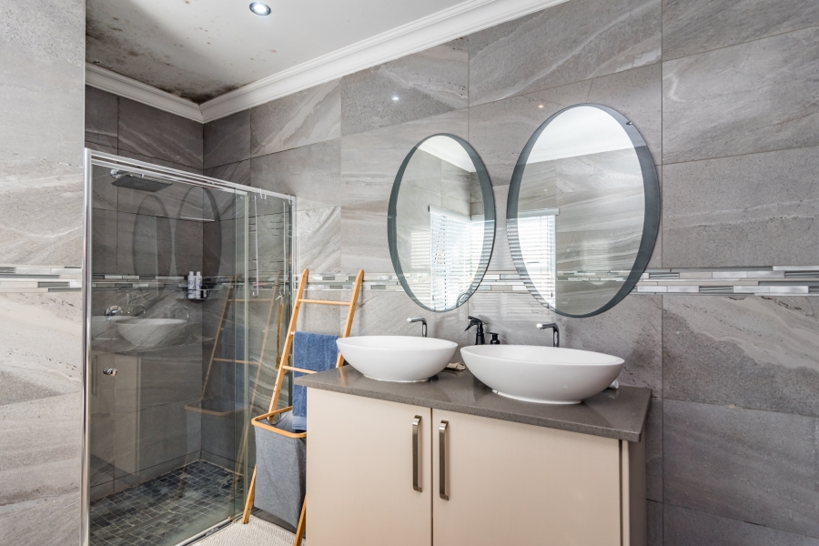 4 Bedroom Property for Sale in Ruimsig Country Estate Gauteng