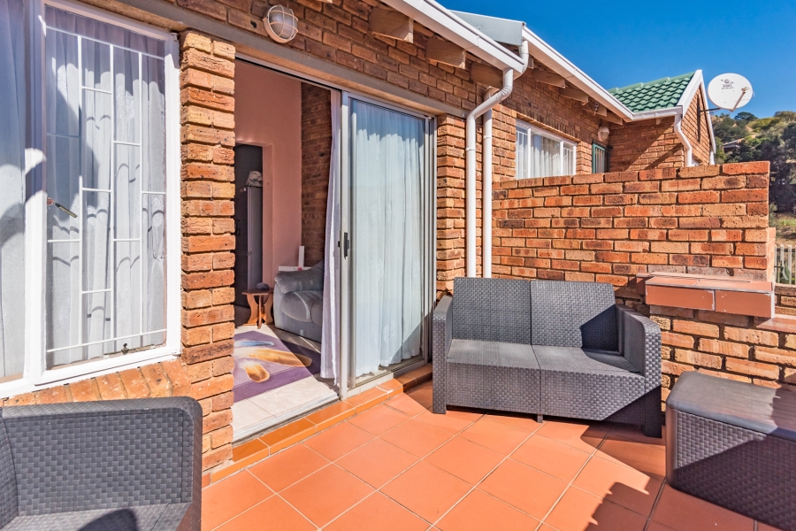 2 Bedroom Property for Sale in Helderkruin Gauteng